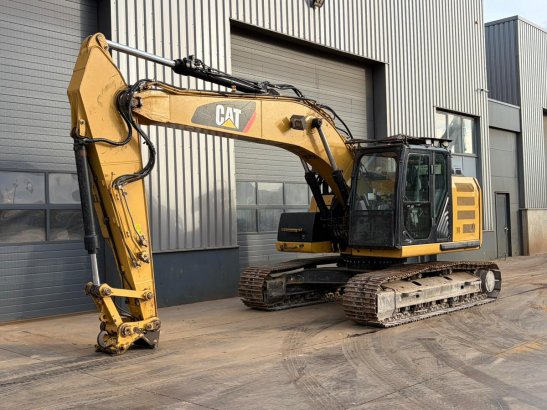 Caterpillar 320ELRR 320ELRR 2015 2 Crawler Excavators image 2