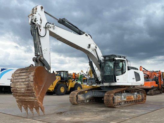 Liebherr R950 SHD (R944 / R945 / R946) R950 SHD (R944 / R945 / R946) 2015 2 Crawler Excavators image 17