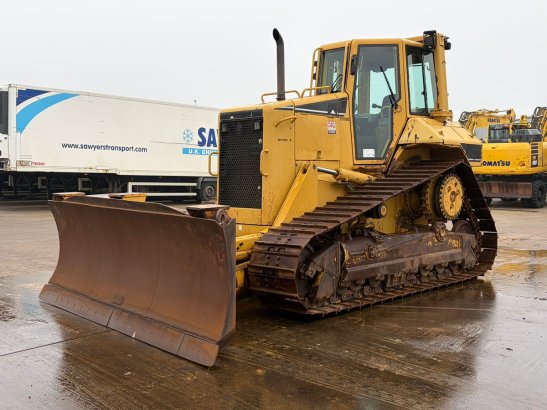 Caterpillar D6N XL | German Machine D6N XL | German Machine 2007 2 Dozers image 32