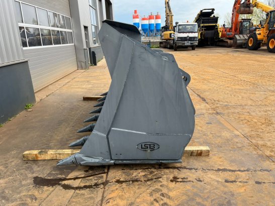 Doosan Bucket DL450-3 4700 l Doosan Bucket DL450-3 4700 l 2014 2 image 57