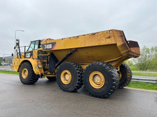 Caterpillar 740B 740B 2013 2 Articulated Dump Trucks image 33
