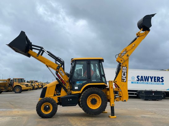 JCB 3DX (3CX) Plus 4x4 AC Cabin Hammerlines 10146 2025 1 image 3