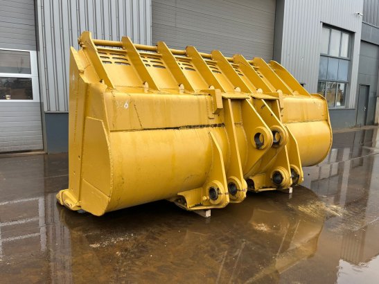 Caterpillar Bucket 990 Bucket 990 2 image 3