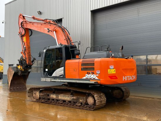 Hitachi ZX250LC-6 ZX250LC-6 2018 2 Crawler Excavators image 3