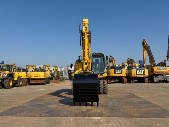 Komatsu PW180-11 PW180-11 2019 2 Wheeled Excavators image 3