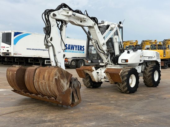 Mecalac 12MTX incl. 5 x bucket Mecalac 12MTX incl. 5 x bucket 2013 2 Wheeled Excavators image 18