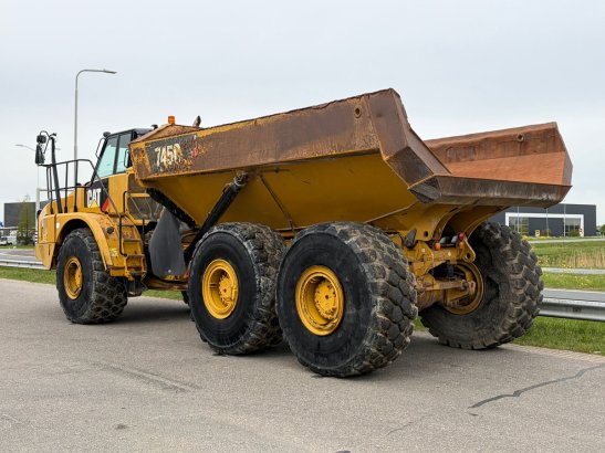 Caterpillar 745C 745C 2017 2 Articulated Dump Trucks image 3