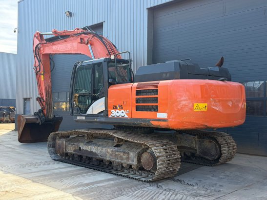 Hitachi ZX300-6 ZX300-6 2018 2 Crawler Excavators image 3