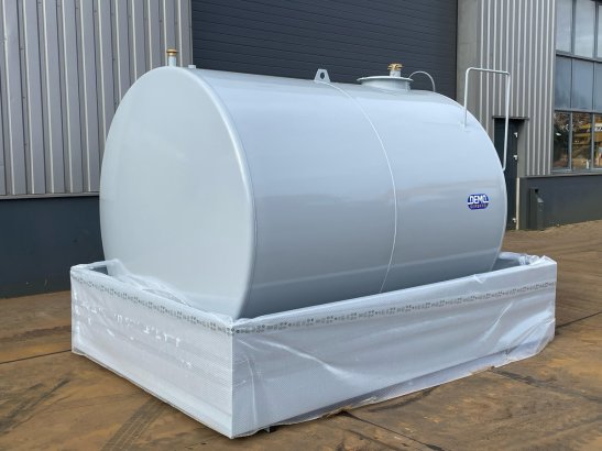 Emiliana Serbatoi TF9/50 9000Ltr fuel tank Emiliana Serbatoi TF9/50 9000Ltr fuel tank 2025 1 image 3