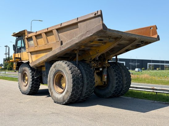 Caterpillar 775E 775E 2004 2 Dump Truck image 3