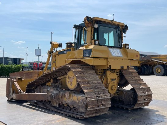 Caterpillar D6T LGP D6T LGP 2011 2 Dozers image 3
