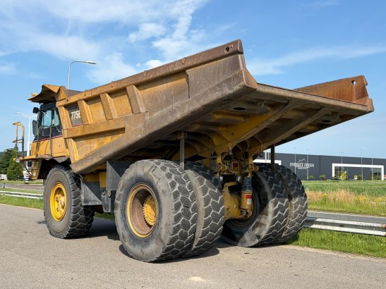 Caterpillar 775E 775E 2004 2 Dump Truck image 3