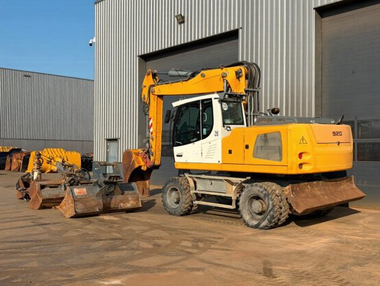 Liebherr A920 Litronic 10279 2013 2 Wheeled Excavators image 3