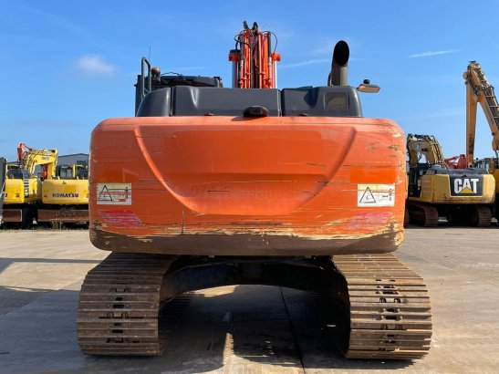 Hitachi ZX210LC-6 ZX210LC-6 2018 2 Crawler Excavators image 33
