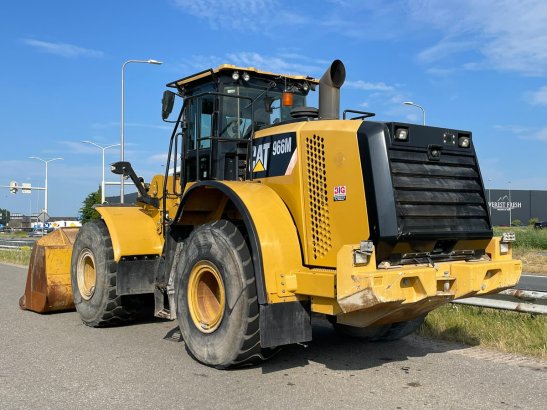 Caterpillar 966M 966M 2014 2 Wheel Loaders image 3