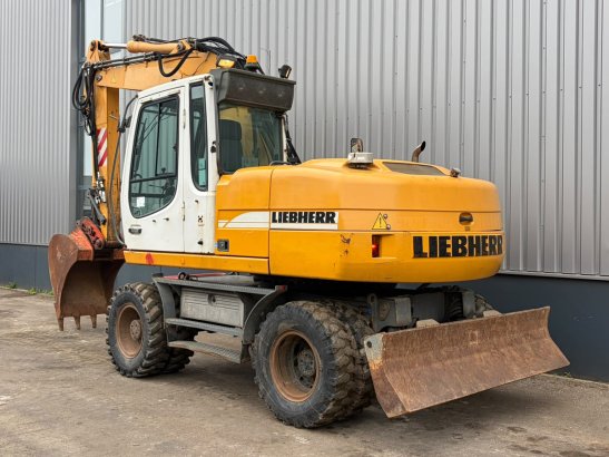 Liebherr A314 A314 2006 2 Wheeled Excavators image 56