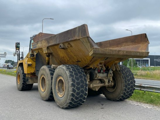 Komatsu HM300 HM300 2006 2 Articulated Dump Trucks image 48