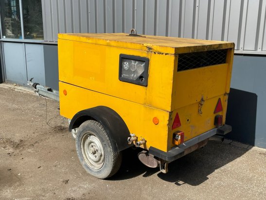 Mannesmann-Demag SC300S-2 Mannesmann-Demag SC300S-2 1992 2 Compressors image 3