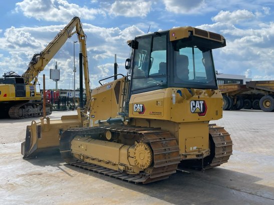 Caterpillar D2 LGP 12A | LEICA GPS D2 LGP 12A | LEICA GPS 2021 2 Dozers image 3