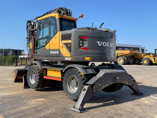 Volvo EWR150E EWR150E 2017 2 Wheeled Excavators image 46