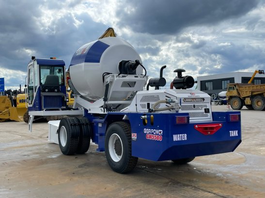 Giga power GW5500 Self Loading Concrete Mixer Giga power GW5500 Self Loading Concrete Mixer 2026 1 image 3