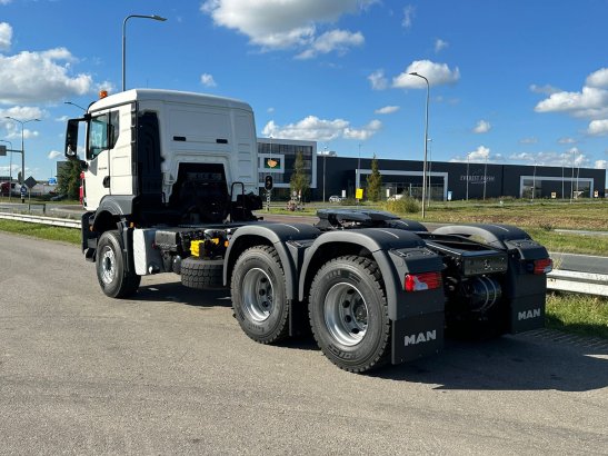 MAN TGS 33.400 BB SA 6x4 Manual TGS 33.400 BB SA 6x4 Manual 2023 1 Tractor Units image 492