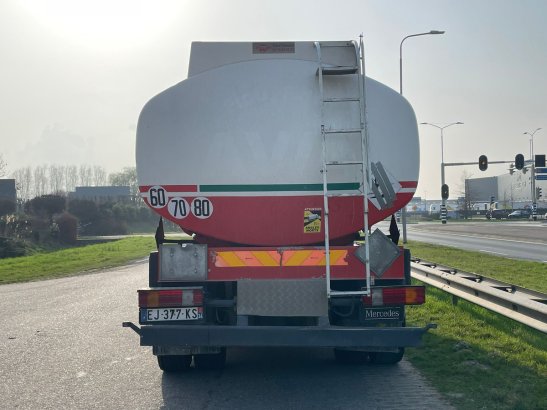 MercedesBenz Axor 1829 13.500L Fuel Truck MercedesBenz Axor 1829 13.500L Fuel Truck 2007 2 image 19