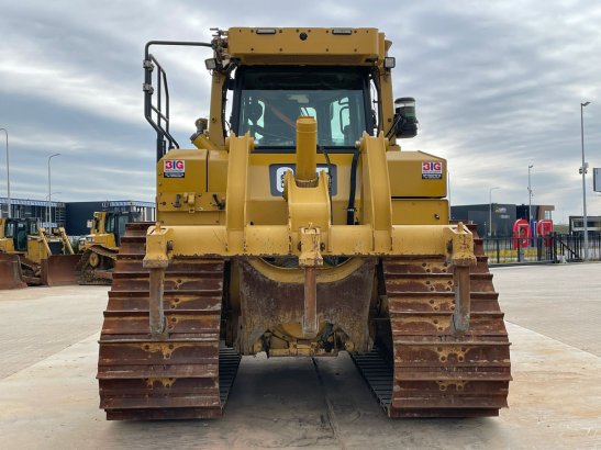 Caterpillar D6T LGP D6T LGP 2018 2 Dozers image 4