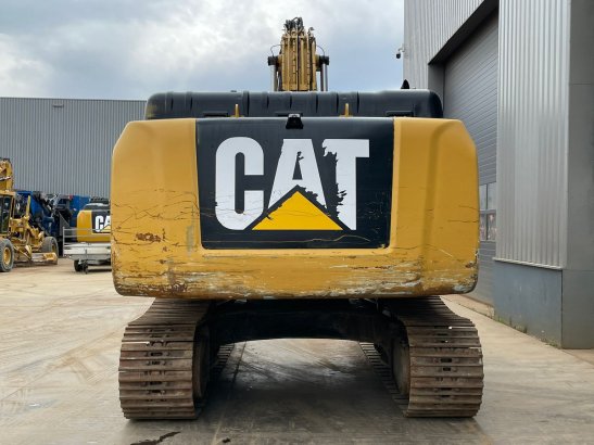 Caterpillar 330FLN 330FLN 2017 2 Crawler Excavators image 4