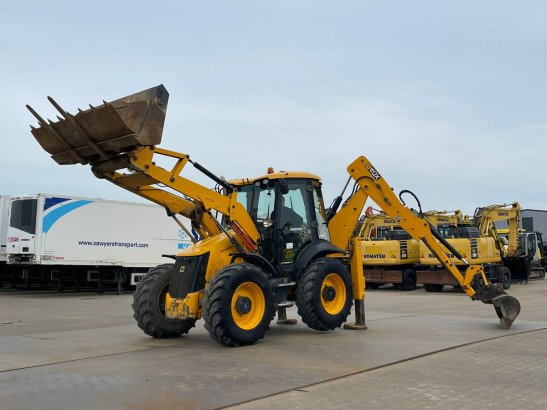 JCB 4CX 2153 2015 2 image 4