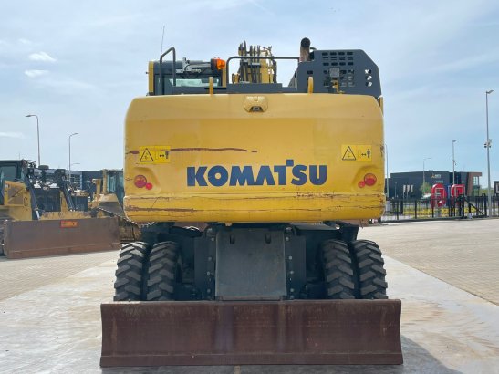 Komatsu PW180-11 PW180-11 2019 2 Wheeled Excavators image 4
