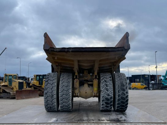Caterpillar 773B 773B 1991 2 Dump Truck image 34