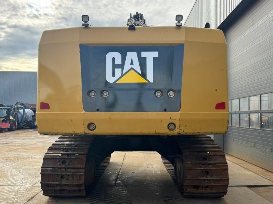 Caterpillar 374FL 374FL 2013 2 Crawler Excavators image 19