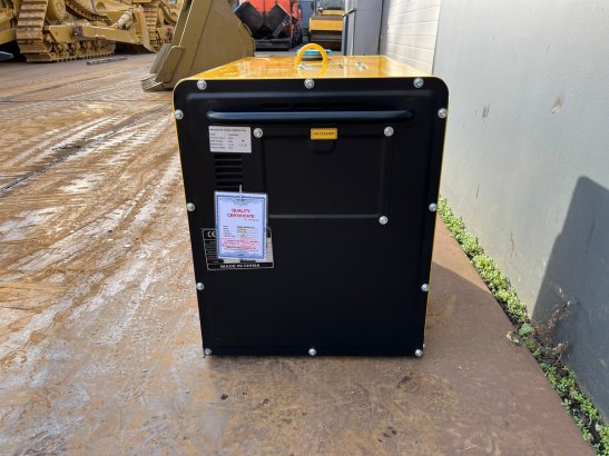 Giga power PLD8500SE 8 kVA silent generator Giga power PLD8500SE 8 kVA silent generator 2022 1 image 4