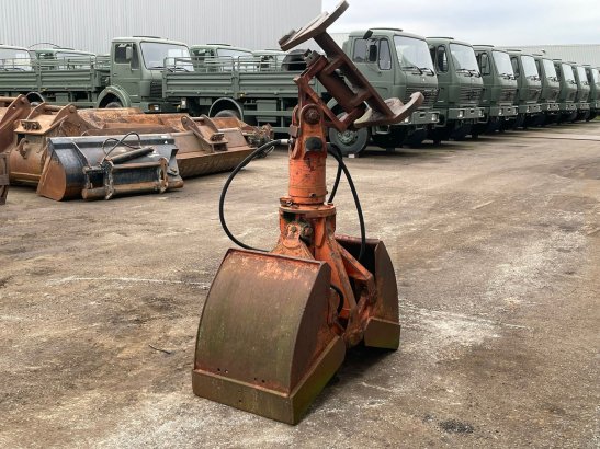 Atlas CW40 Clamshell grapple GGS25 CW40 Clamshell grapple GGS25 2 image 4
