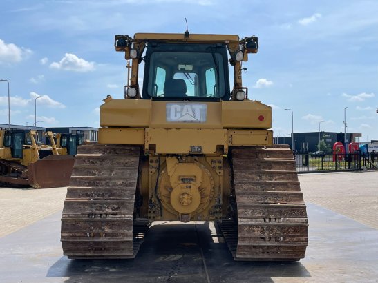 Caterpillar D6T LGP D6T LGP 2011 2 Dozers image 4