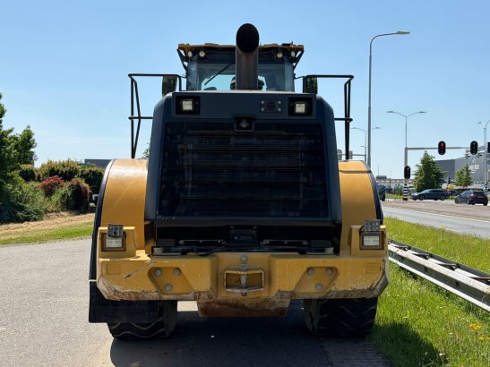 Caterpillar 966M 966M 2014 2 Wheel Loaders image 4