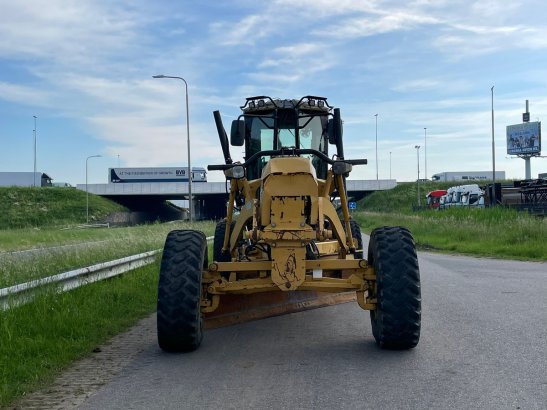 Caterpillar 12M (12G/12H/140M) 12M (12G/12H/140M) 2011 2 Motor graders image 4