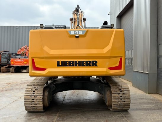 Liebherr R945 S-HD R945 S-HD 2021 2 Crawler Excavators image 34