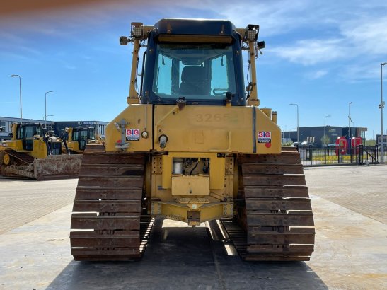 Caterpillar D6N LGP | German machine D6N LGP | German machine 2013 2 Dozers image 18