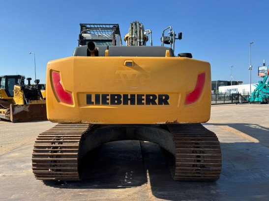 Liebherr R926 LC R926 LC 2018 2 Crawler Excavators image 64