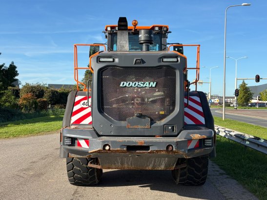 Doosan DL380-7 Doosan DL380-7 2021 2 Wheel Loaders image 4