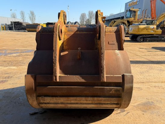 Caterpillar Caterpillar teeth Bucket 385 Caterpillar teeth Bucket 385 2 image 4