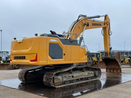 Liebherr R934LC R934LC 2021 2 Crawler Excavators image 4