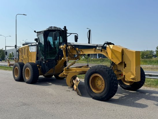 Caterpillar 140M3 140M3 2015 2 Motor graders image 5