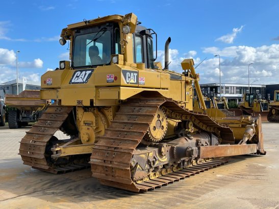 Caterpillar D6TLGP D6TLGP 2011 2 Dozers image 35