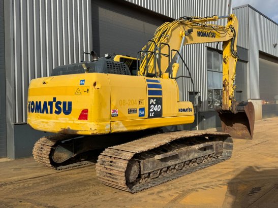 Komatsu PC240LC-10 PC240LC-10 2015 2 Crawler Excavators image 29
