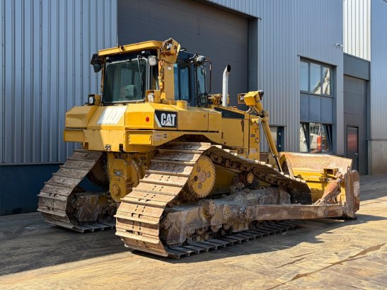 Caterpillar D6T LGP D6T LGP 2011 2 Dozers image 5
