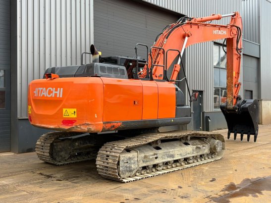 Hitachi ZX210LC-6 New Bucket ZX210LC-6 New Bucket 2018 2 Crawler Excavators image 50