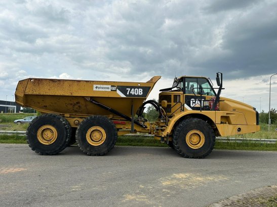Caterpillar 740B 740B 2011 2 Articulated Dump Trucks image 5